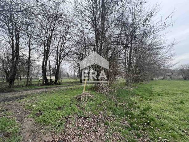 Парцел в регулация в гр. Дебелец