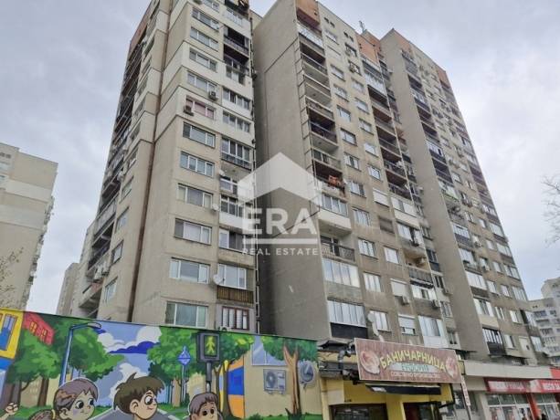 Тристаен апартамент за продажба в кв. Красна Поляна 1, София