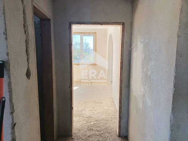 Самостоятелна къща за продажба гр. Плиска, област Шумен