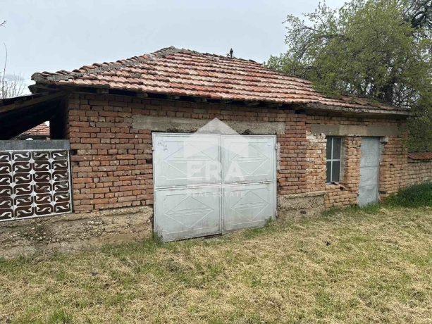 Къща за продажба в с. Вълчитрън, област Плевен
