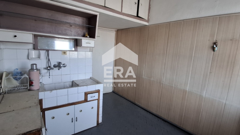 Тристаен апартамент за продажба в кв. Дружба 1, Русе