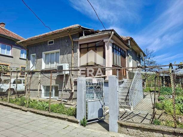 Къща за продажба в гр. Никопол, област Плевен