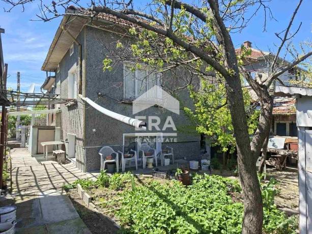 Къща за продажба в гр. Никопол, област Плевен