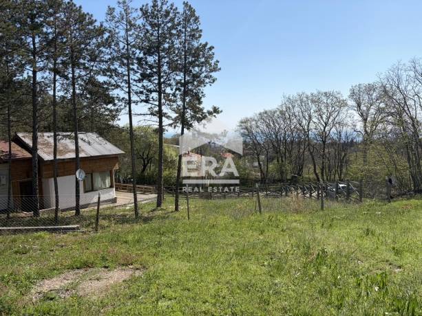 Парцел с морска панорама в м-ст Манастирски рид град Варна