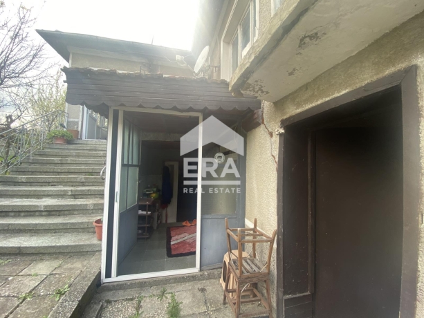 Къща за продажба във Ветрино, област Варна
