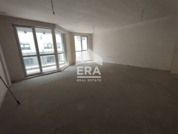 Четиристаен апартамент за продажба, с голяма дневна, в новопостроена сграда пред Акт 16, в кв. Възраждане 1, Варна