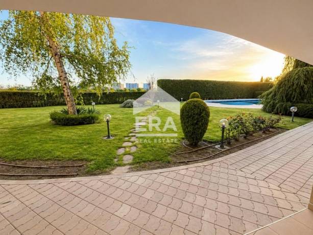 Двустаен апартамент за продажба в кв. Галата, Варна