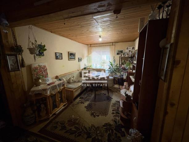 Етаж от къща в центъра на Велико Търново