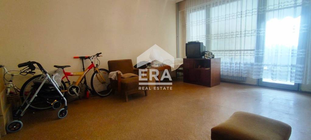 ЕРА ХОУМ продава апартамент с ТРИ ОТДЕЛНИ СТАИ