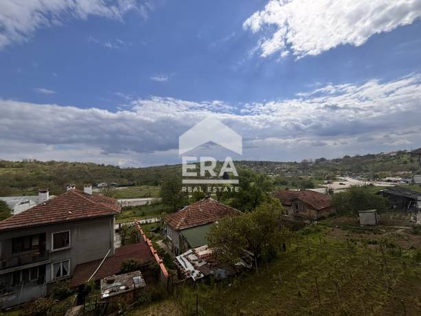 Етаж от къща за продажба във в.з. Средна кула, Русе
