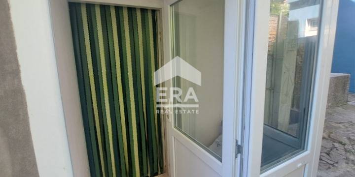 Етаж от къща за продажба в Стария град, Поморие
