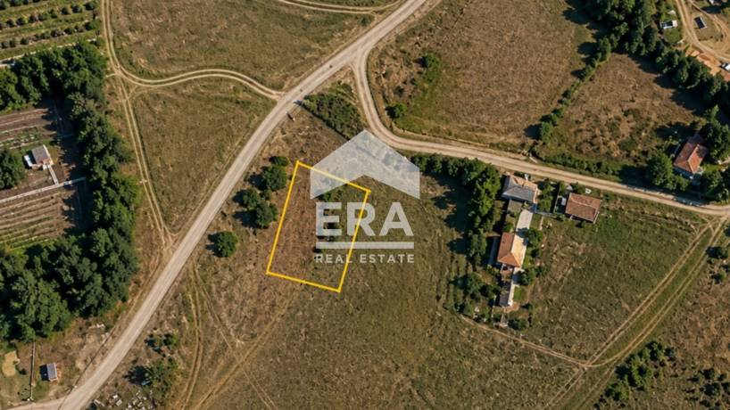 Парцел за продажба в с. Горен Чифлик, общ. Долни чифлик.