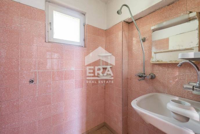 Къща за продажба в кв. Галата, Варна