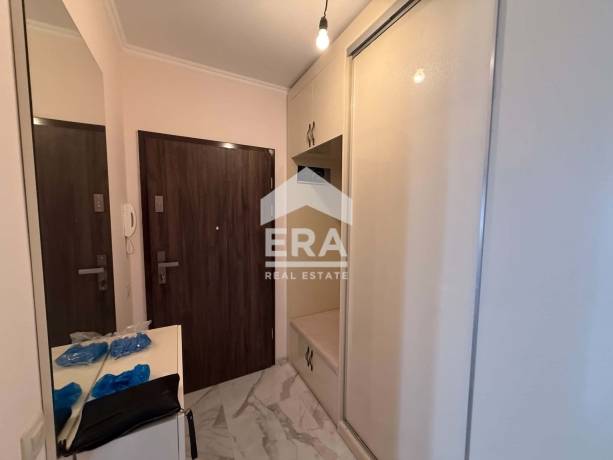 Тристаен апартамент за продажба в кв. Трошево, Варна