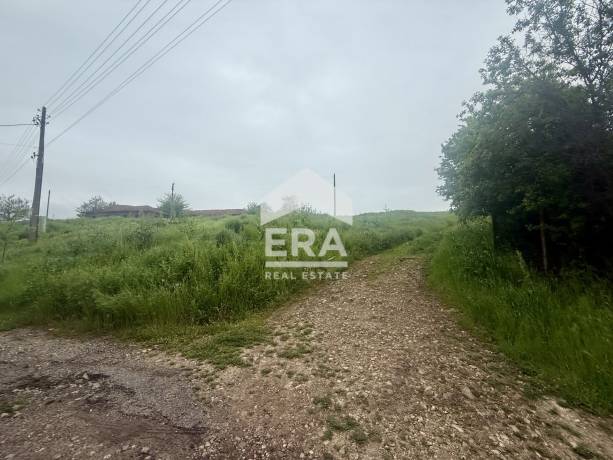 Двуетажна къща в с.Копривец, обл, Русе