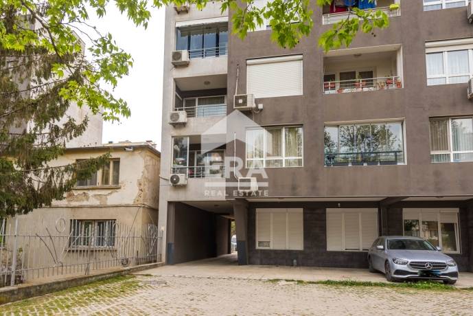 Тристаен апартамент за продажба в кв. Левски 1, Варна