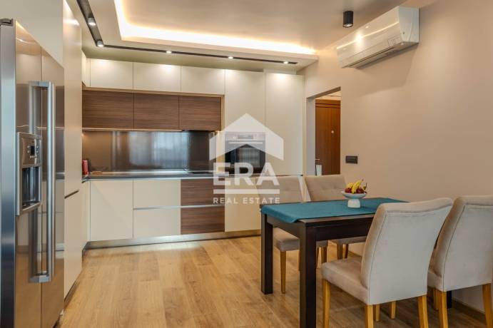 Обзаведен двустаен апартамент в Elegance Residence, Ален Мак.