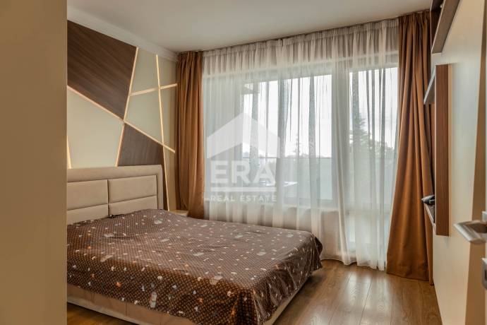 Обзаведен двустаен апартамент в Elegance Residence, Ален Мак.