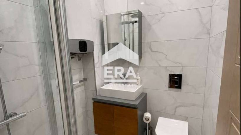 Обзаведен двустаен апартамент в Elegance Residence, Ален Мак.