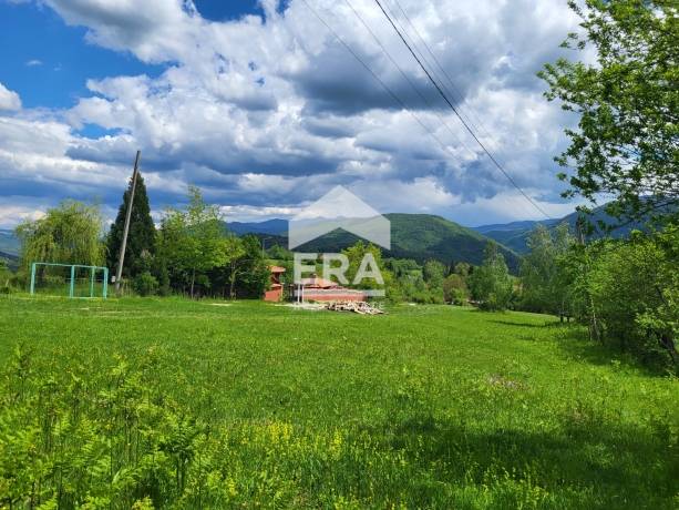 ПАРЦЕЛ - УПИ с площ 1158 кв.м. с. Бойковец, общ. Етрополе