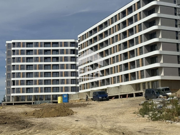 Тристаен апартамент за продажба в кв. Владислав Варненчик 1, Варна