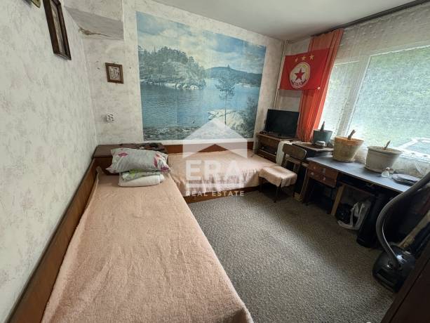 Тристаен апартамент - кв. Зона Б, Велико Търново