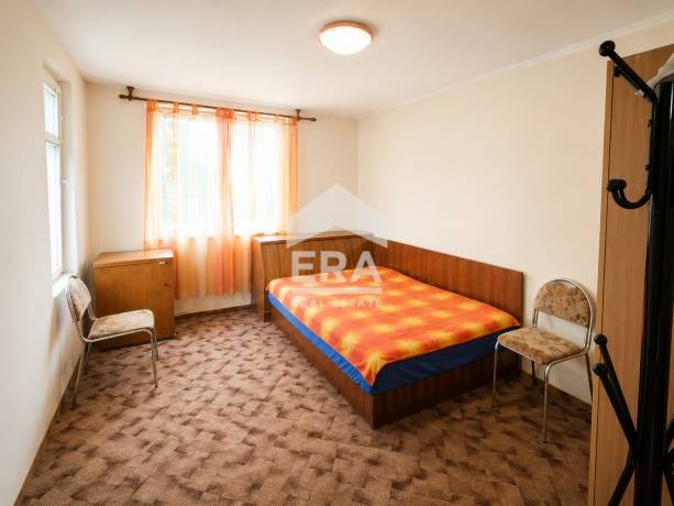 Къща за продажба в кв. Вилна зона, Търговище