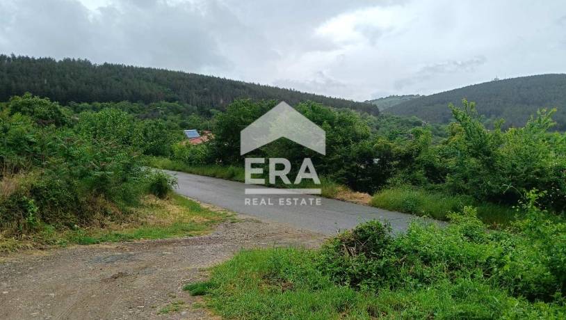 САМО В ЕРА! ЕРА Сити център продава урегулиран поземлен имот в местност"Бойчов Кладенец"