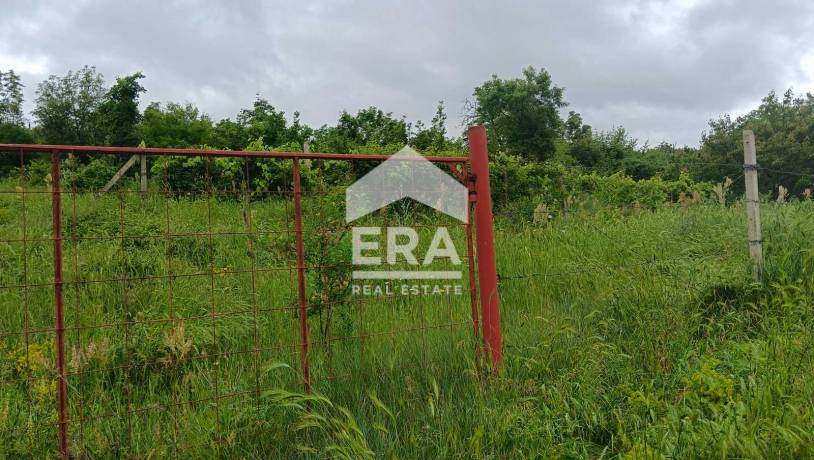 САМО В ЕРА! ЕРА Сити център продава урегулиран поземлен имот в местност"Бойчов Кладенец"