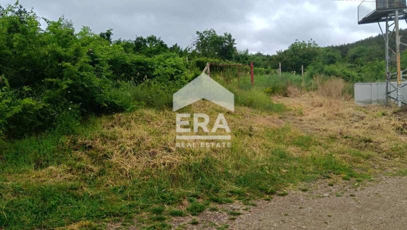 САМО В ЕРА! ЕРА Сити център продава урегулиран поземлен имот в местност"Бойчов Кладенец"