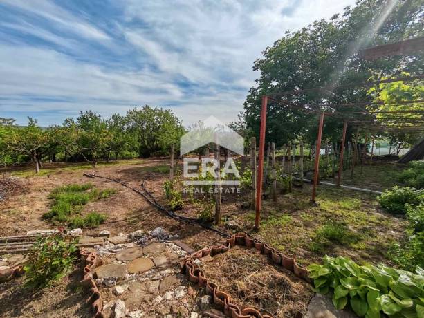 Къща за продажба в с. Белица, област Силистра