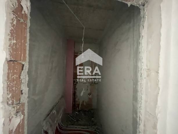 ERA Тера предлага за продажба многостаен апартамент в новостроящ се затворен комплекс с акт 15 в м. Гърдова глава.
