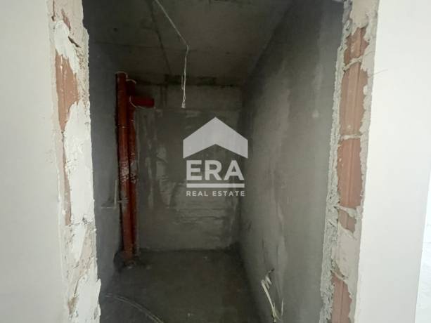 ERA Тера предлага за продажба многостаен апартамент в новостроящ се затворен комплекс с акт 15 в м. Гърдова глава.