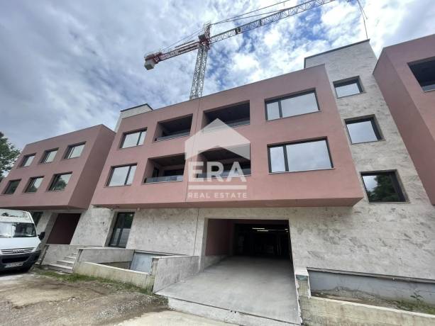 ERA Тера предлага за продажба многостаен мезонет в новостроящ се затворен комплекс с акт 15 в м. Гърдова глава.