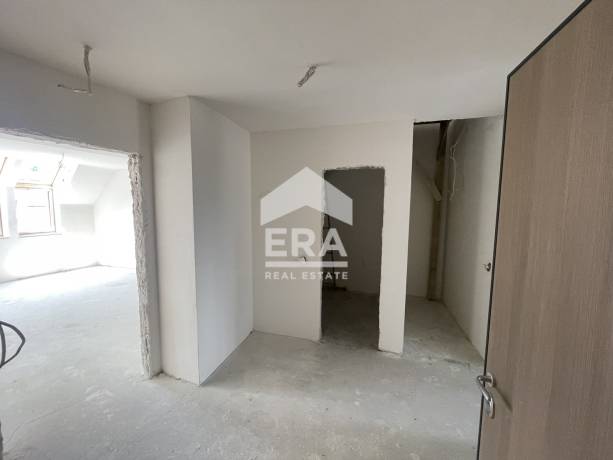 ERA Тера предлага за продажба многостаен мезонет в новостроящ се затворен комплекс с акт 15 в м. Гърдова глава.