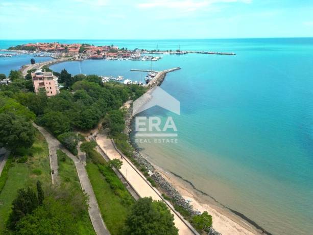 Бизнес имот за продажба в гр. Несебър, област Бургас