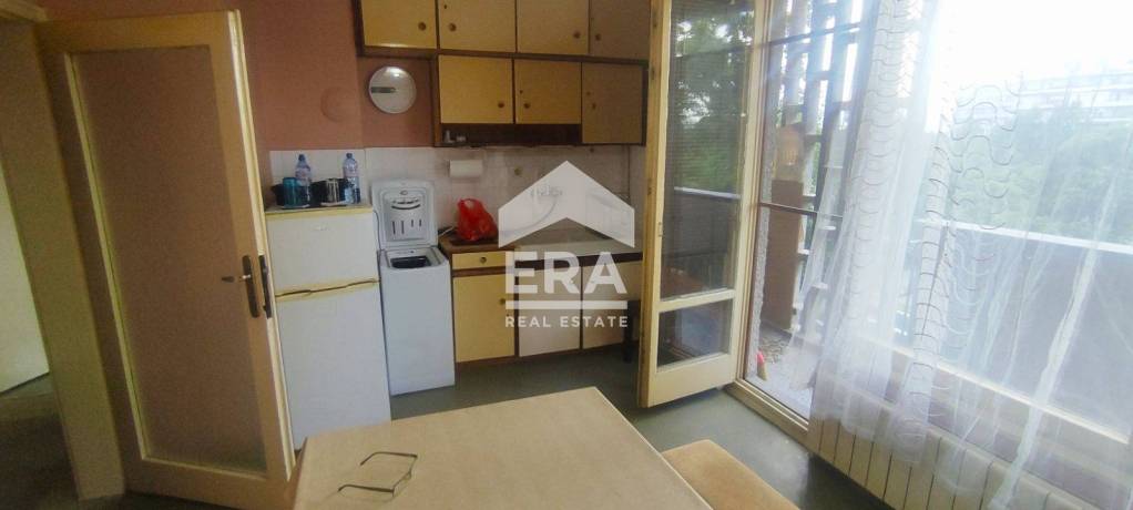 ЕРА ХОУМ продава гарсониера на ТОП ЛОКАЦИЯ