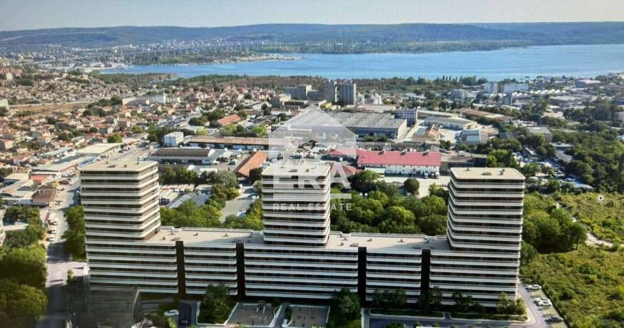 Ексклузивен тристаен апартамент за продажба в сграда ЛИБРА, район Трошево, Варна