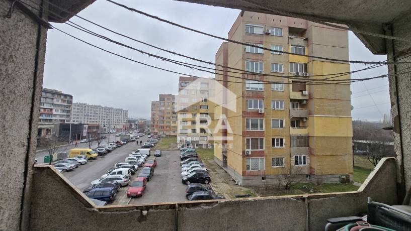 Двустаен апартамент под наем в кв. Изток, Перник