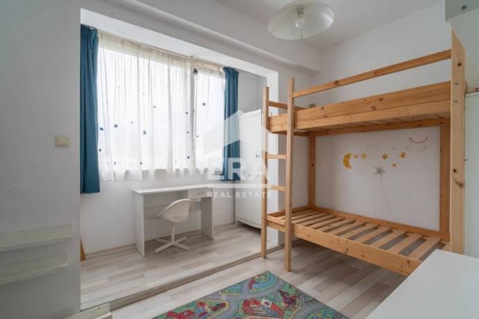 Тристаен апартамент за продажба до Южен парк, кв. Гоце Делчев, София