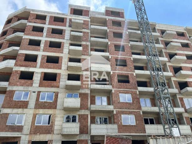Тристаен апартамент за продажба в кв. Владислав Варненчик 1, Варна