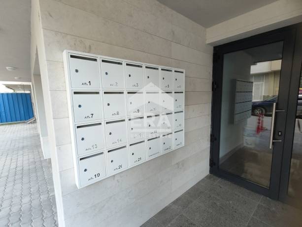 Тристаен апартамент за продажба в кв. Дружба 1, София