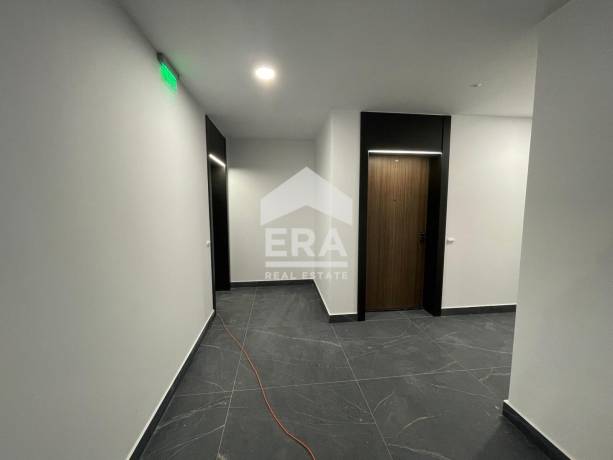 ERA Фамилия продава 3-стаен апартамент в чисто нова луксозна сграда