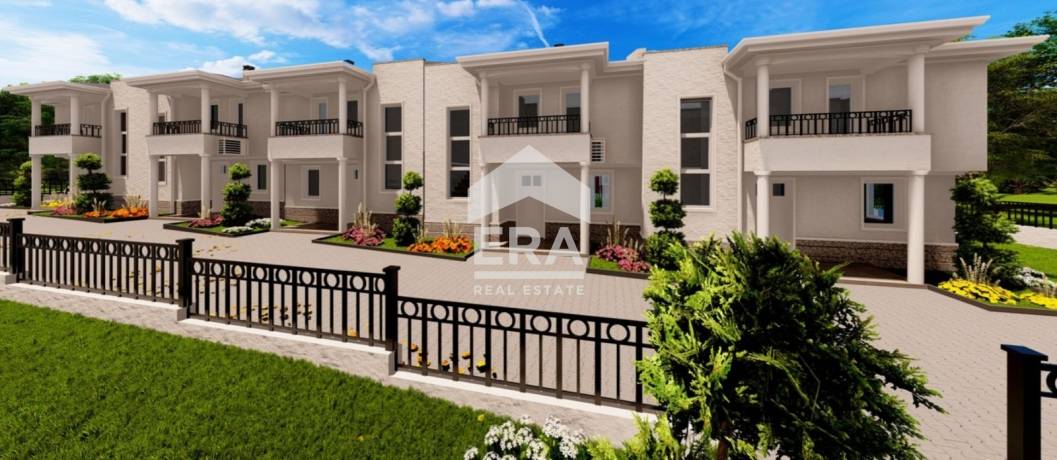 Редова къща за продажба в кв. Крайморие, Бургас