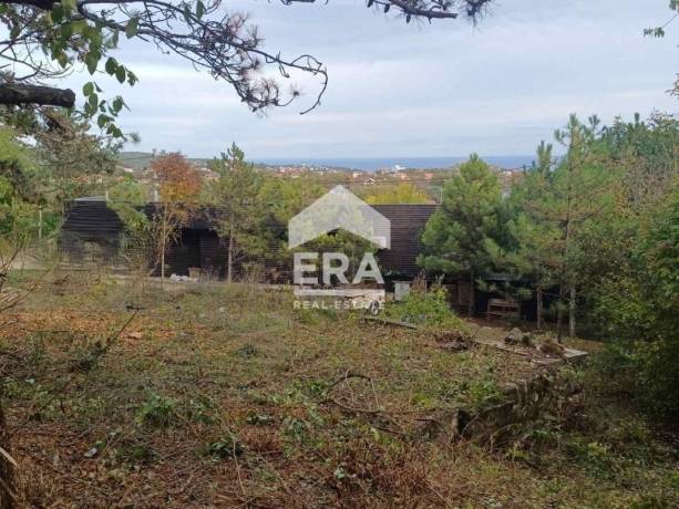 Парцел с морска панорама в м-ст Горна Трака град Варна