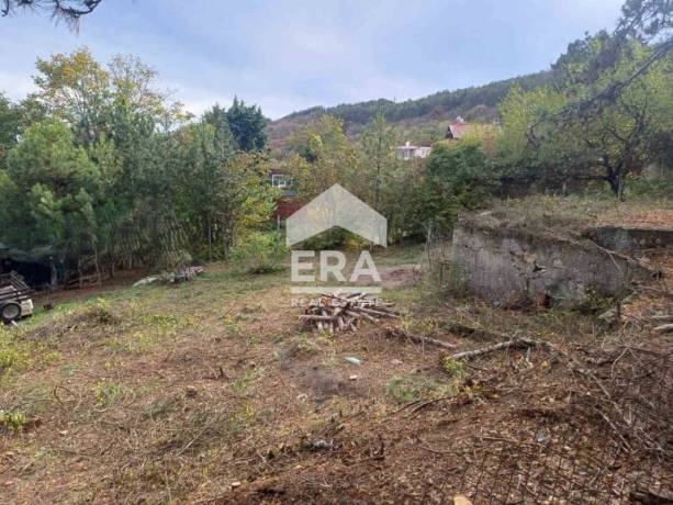 Парцел с морска панорама в м-ст Горна Трака град Варна