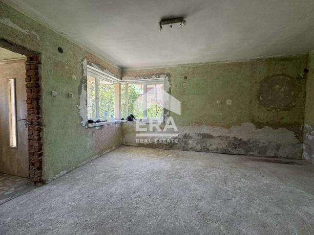 Къща за продажба в кв. Овчарски, Хасково