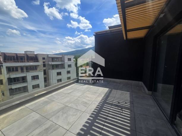 Пентхаус с огромна тераса в новопостроен комплекс в кв. Манастирски ливади