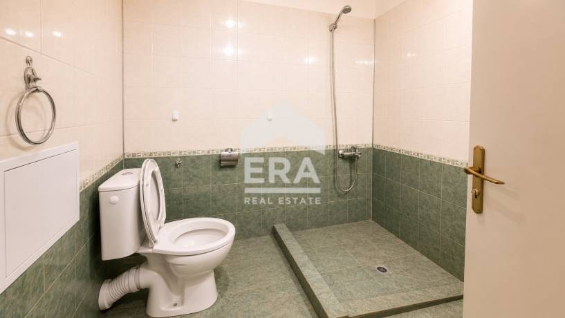 ERA Фамилия отдава под наем тристаен апартамент до метростанция бул. България