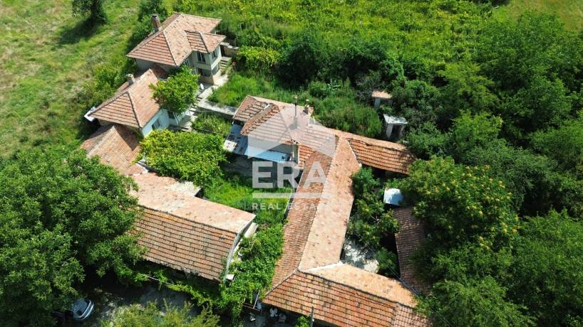 Къща за продажба в с. Черковна, област Варна